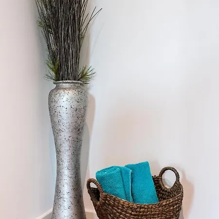 Monumental With Pool By Hr Madeira *