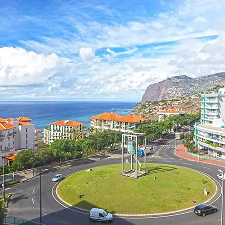 Monumental With Pool By Hr Madeira *