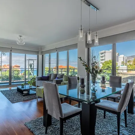 Monumental With Pool By Hr Madeira דירה