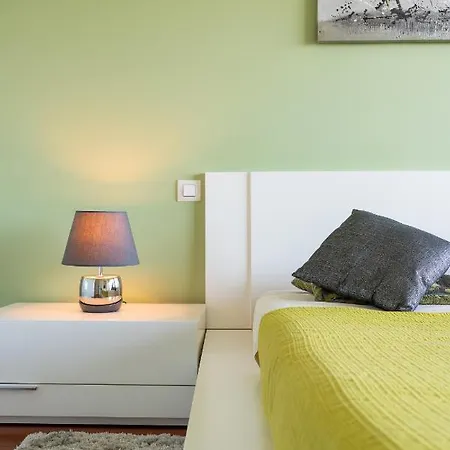 Monumental With Pool By Hr Madeira *